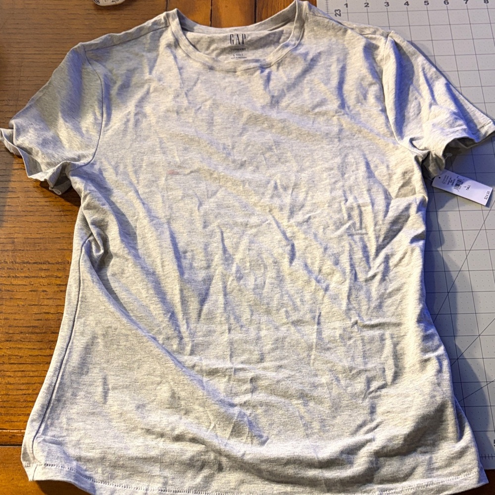 GAP Light Gray Short Sleeve Crew Neck Tee